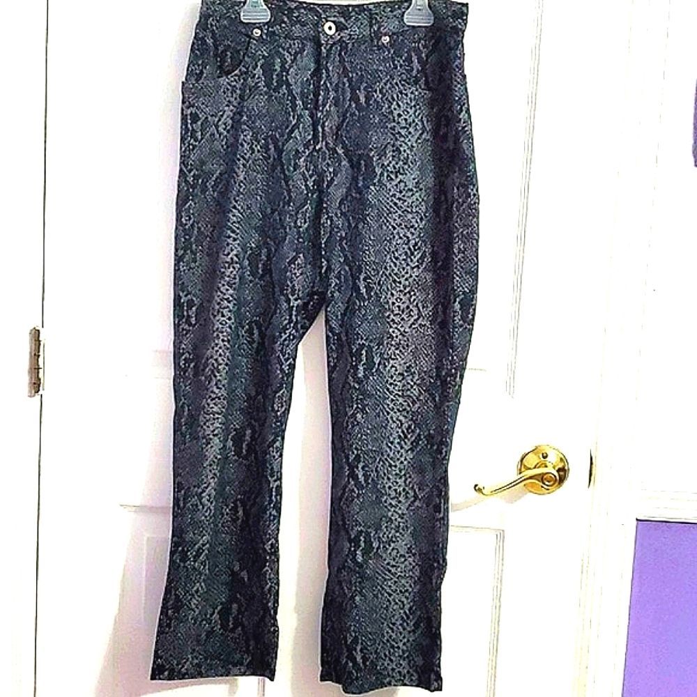 Karen Kane Black & Gray Reptile Print High Rise Lightweight Ankle Jeans 8
